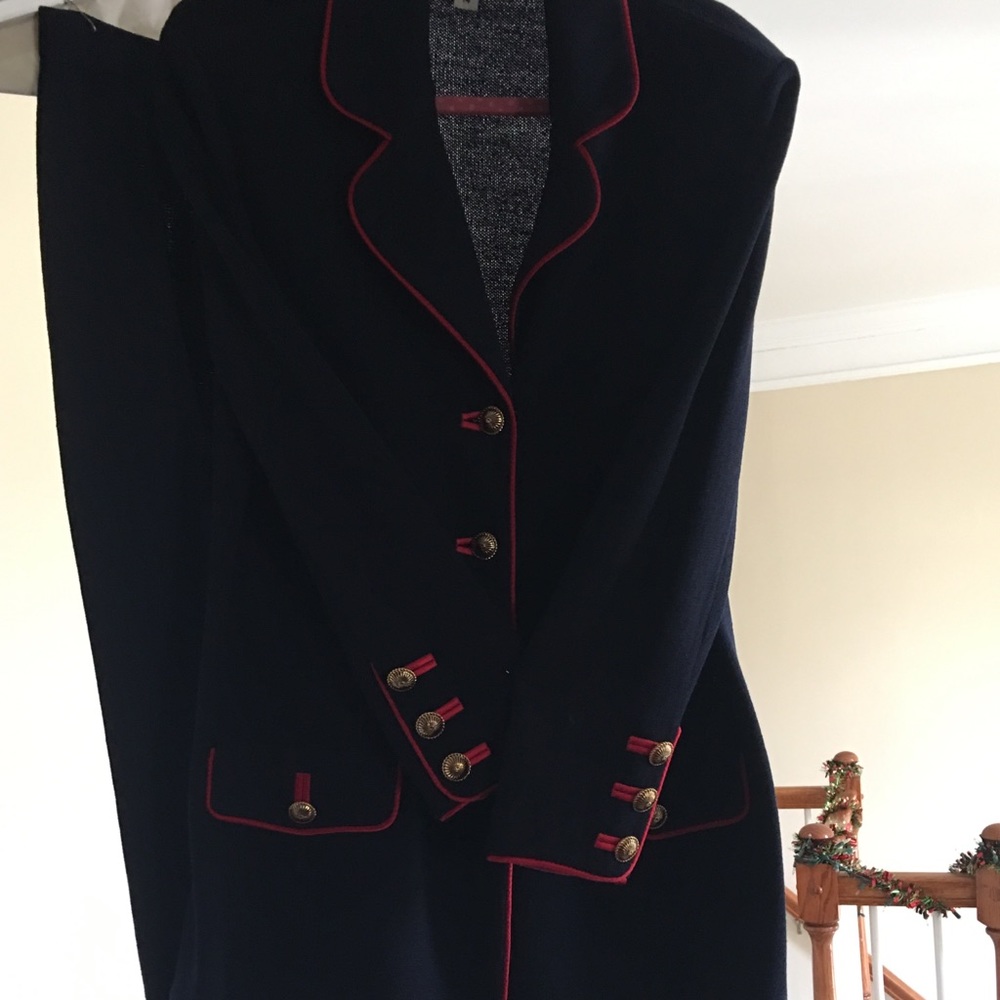 St. John women’s two piece suit
